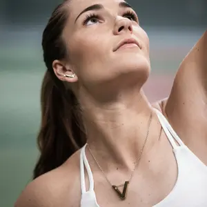 Mirjam B. Halsband