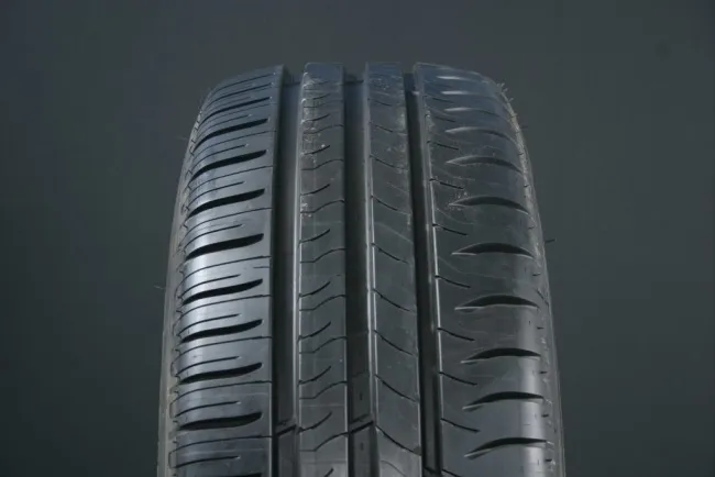 Michelin Energy Saver ( 175/65 R15 88H XL *, EV Suitable )