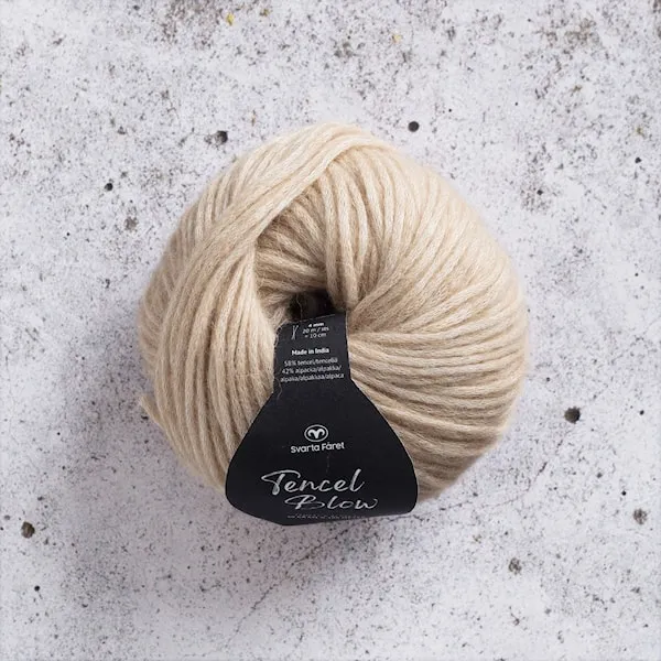 Tencel Blow Alpacka mix garn 50g Calico Beige 016 Svarta Fåret