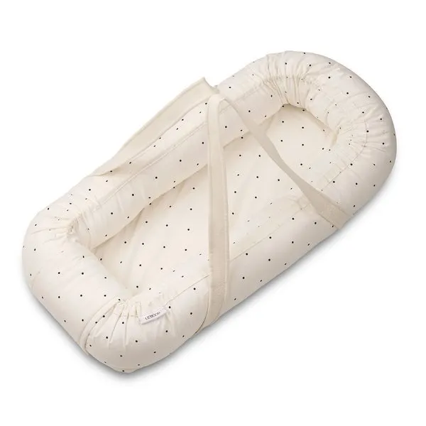 Gro Babynest Classic Dot Creme De La Creme Liewood