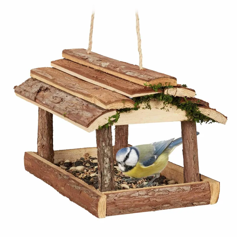 Fågelmatare med bark