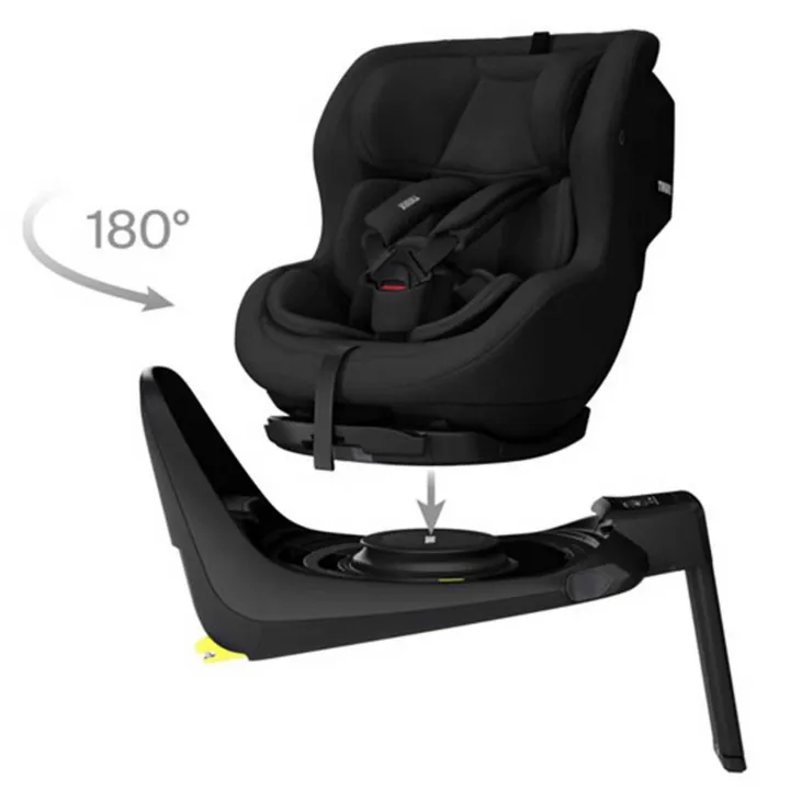 Thule Maple Babyskydd + Elm Bilbarnstol + Alfi Bas