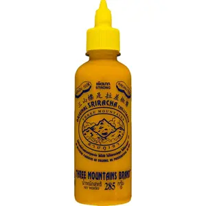 Gul Srirachasås Three Mountains 285g