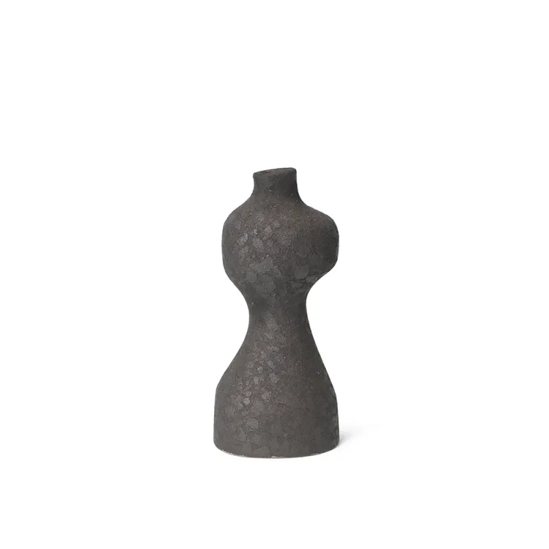 Ferm Living, Yara Vase – Medium – Rustic Iron