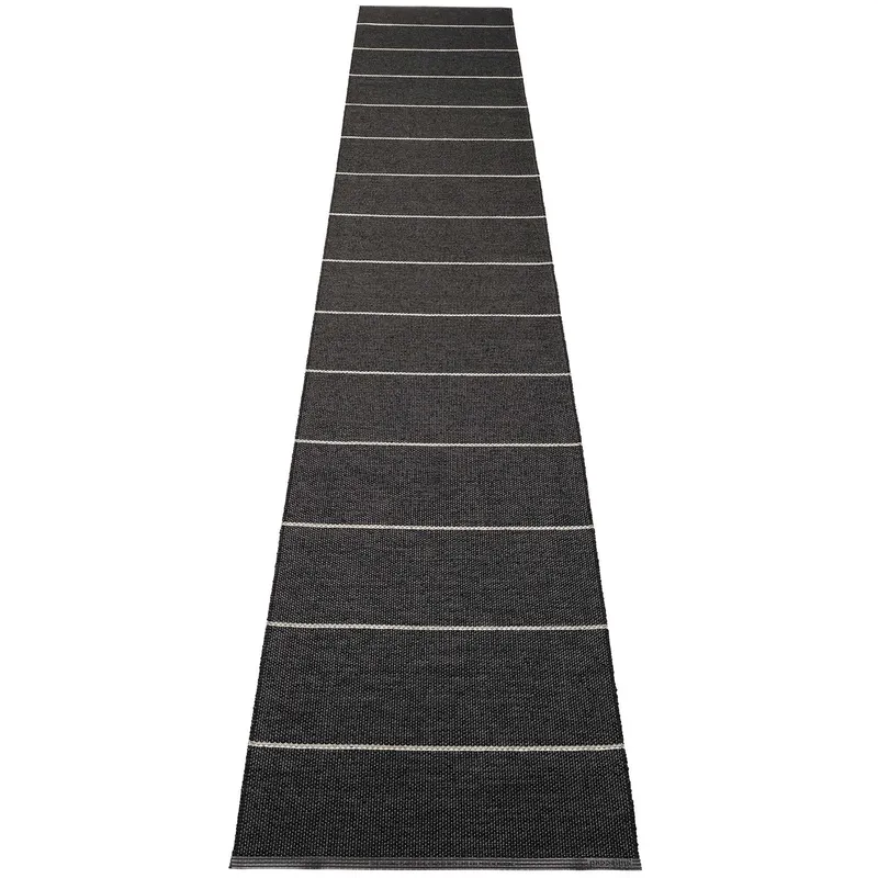 Pappelina, Lea matta Black/Misty Mint/Vanilla 70 x 375 cm