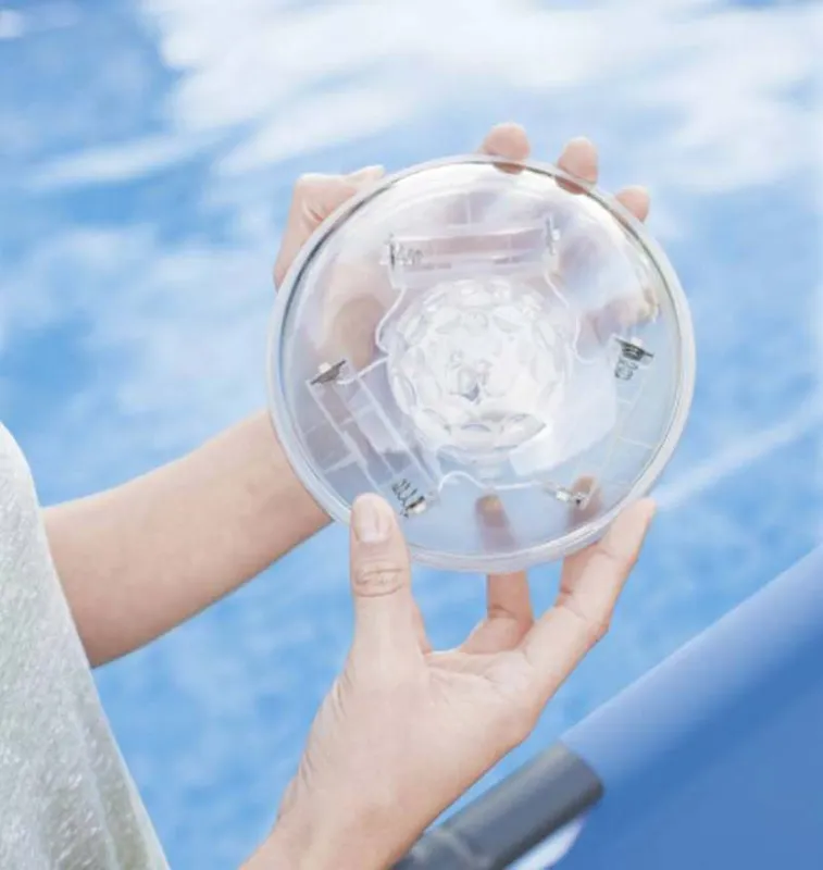 Flowclear Flytande LED-Ljus till Pool