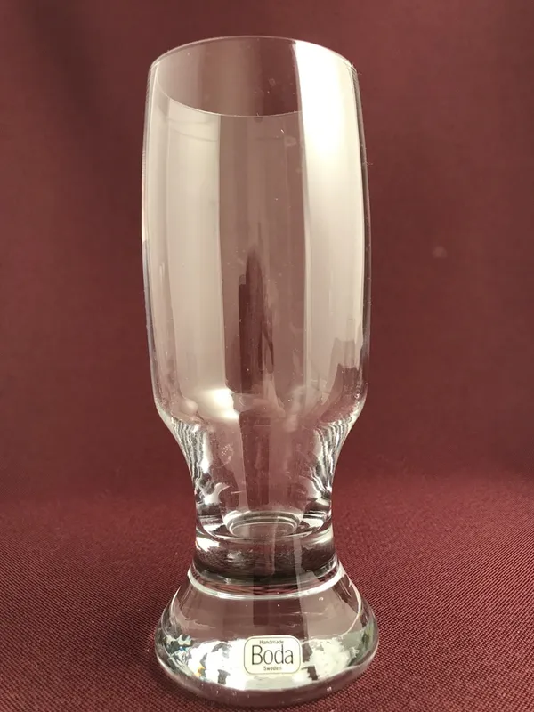 Kosta Boda-Porter – Öl glas design Signe Persson Melin