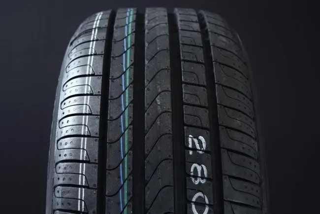 Pirelli Cinturato P7 (P7C2) ( 225/40 R19 93Y XL, med fälgskyddslist (MFS) )