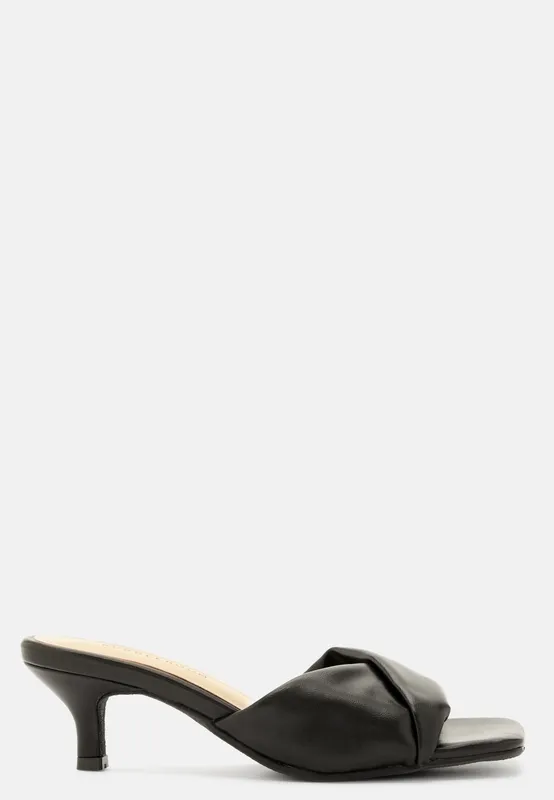 Ana Heeled Sandal