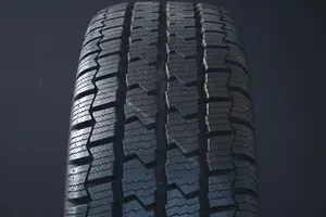 Continental VancoFourSeason 2 ( 235/65 R16C 115/113R 8PR )