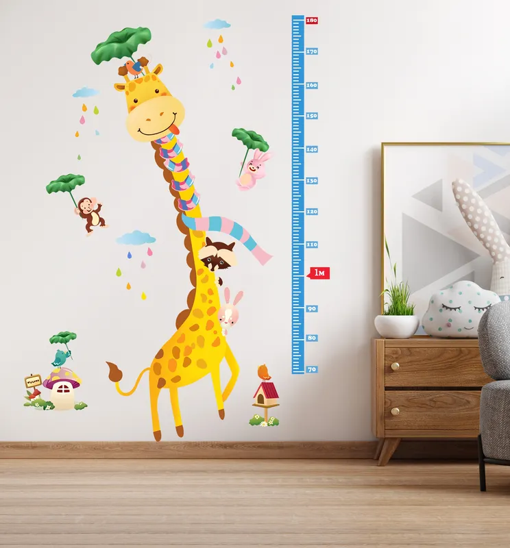 Väggdekor – Dansande giraff / mätsticka