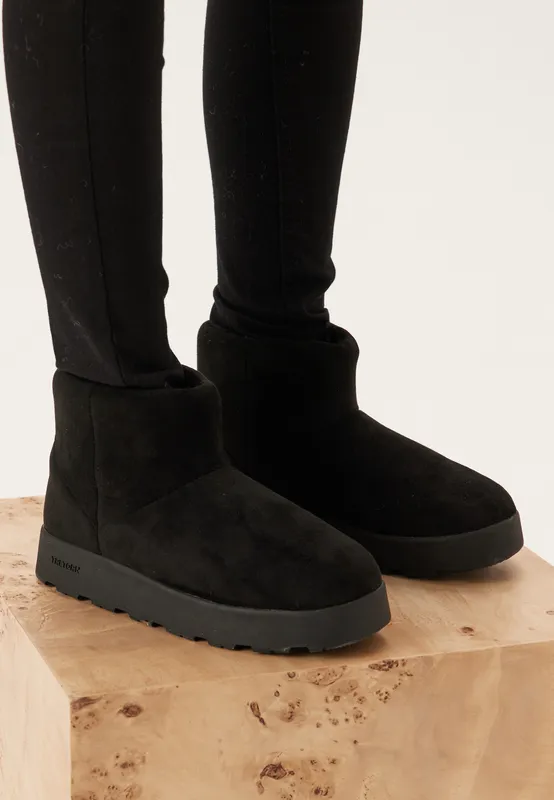 Tretorn Women’s Akki Low Hybrid Black (#3935)