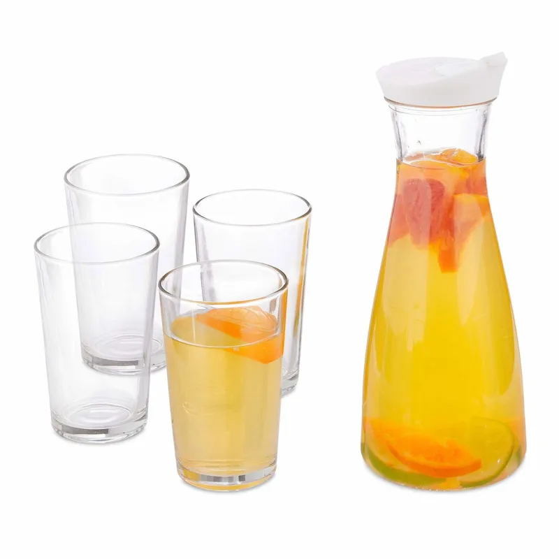 Vattenkaraff med glasset