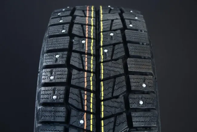 Continental VanContact Ice ( 195/75 R16C 107/105R, Dubbade )