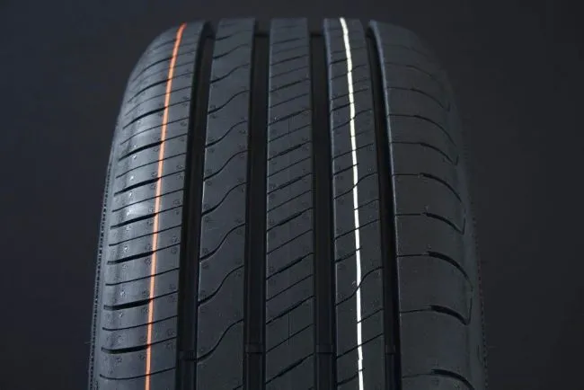 Goodyear EfficientGrip Performance 2 ( 215/55 R17 94W (+), EVR, SealTech )