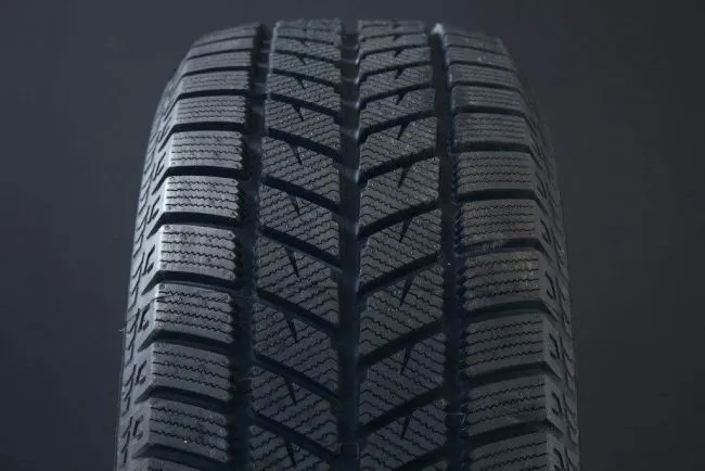 235/50r18 Dynamo Snow-H MWH01 Friktion