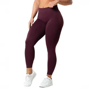 Aura Seamless Scrunch Tights - Fig Red (#8790)