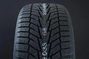 Hankook Winter i*cept iZ2 W616 ( 175/65 R14 86T XL, Nordiska vinterdäck SBL )