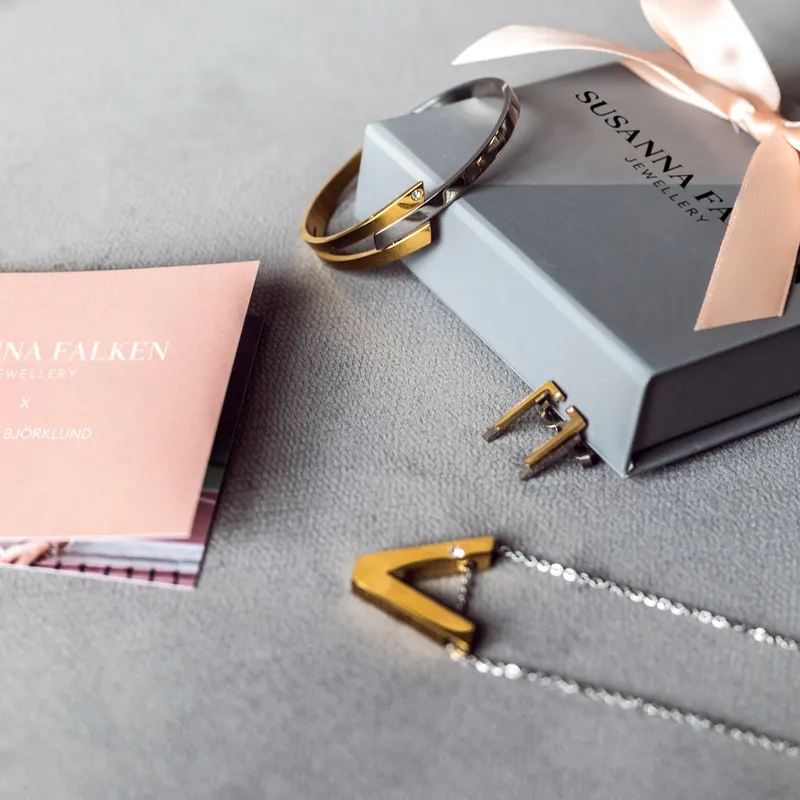Mirjam B. Halsband