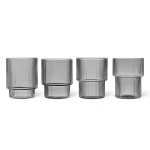 Ferm Living, Ripple Glas 4-pack - Smoked Grey