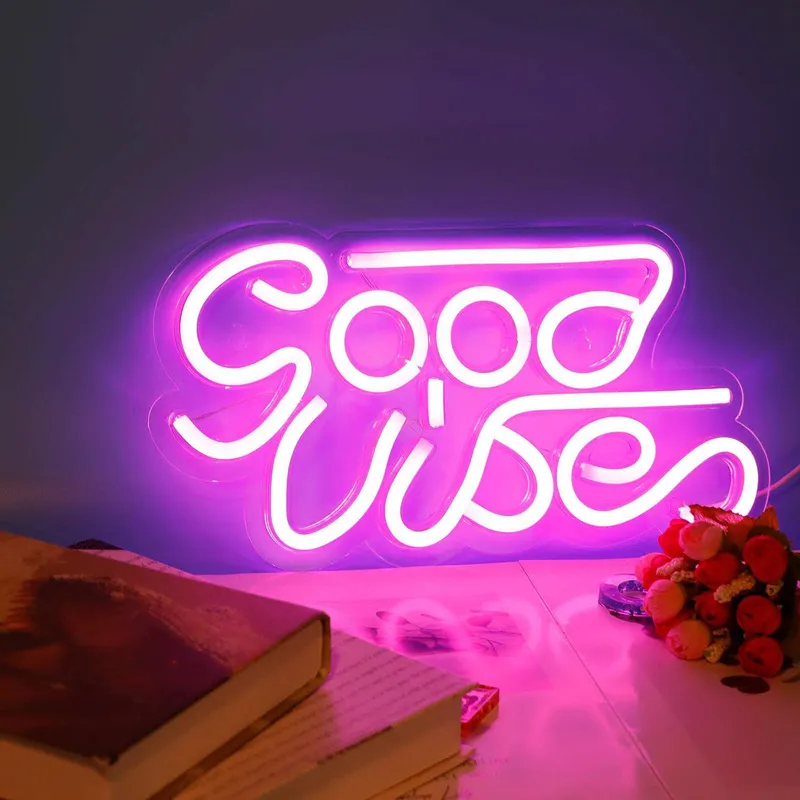 LED-Vägglampa / Neonskylt – ”Good Vibes”