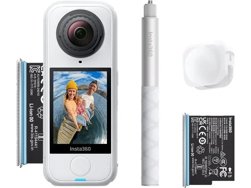 Insta360 X4 Air Starter Bundle - Arctic White