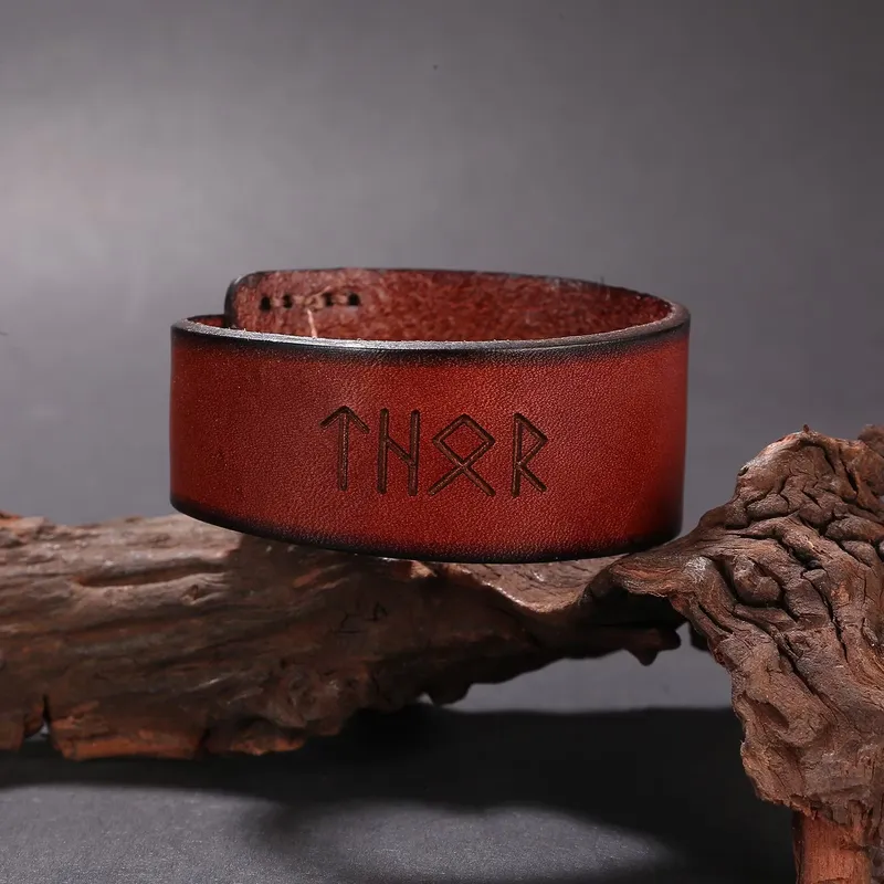 Armband Thor-ᛏᚺᛟᚱ Läder (flera färger)