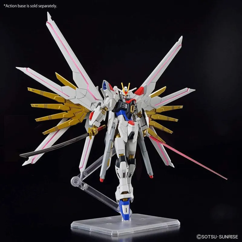 Modellbyggsats HGCE 1/144 Mighty Strike Freedom Gundam