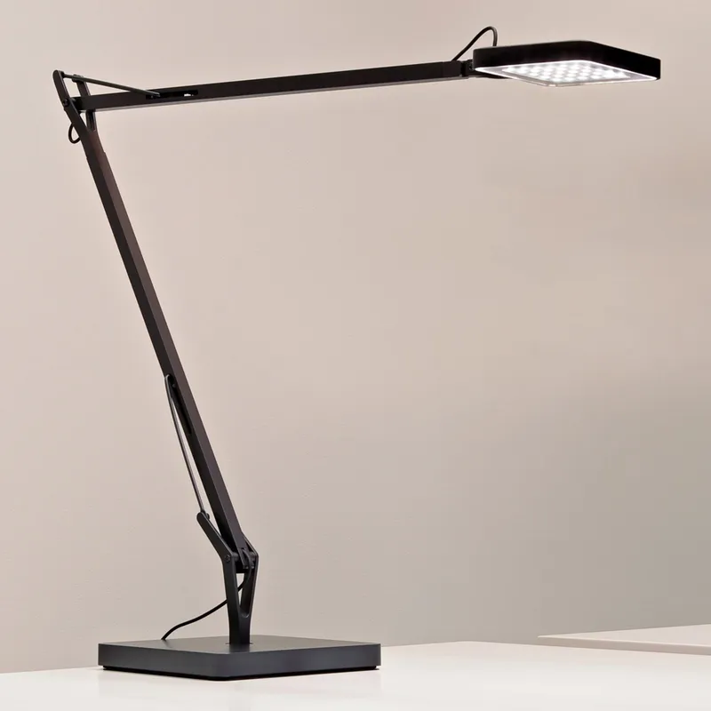 Kelvin LED GM bordslampa antracit – FLOS – Arbetsrum / hemkontor – Design – Metall – Med en ljuskälla
