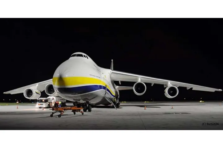 Revell 03807 Antonov AN-124 Ruslan flygplansmodell byggsats 1:144 (03807)