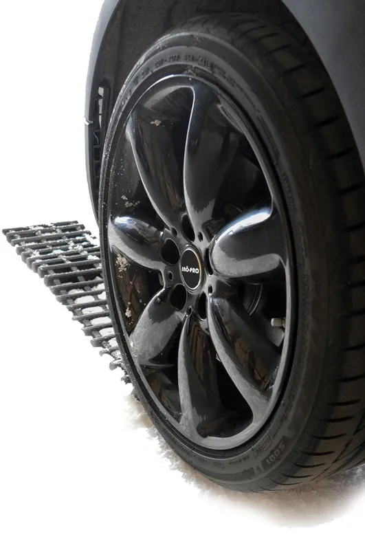 SNO-PRO 334 Halkskyddsremmar för däck