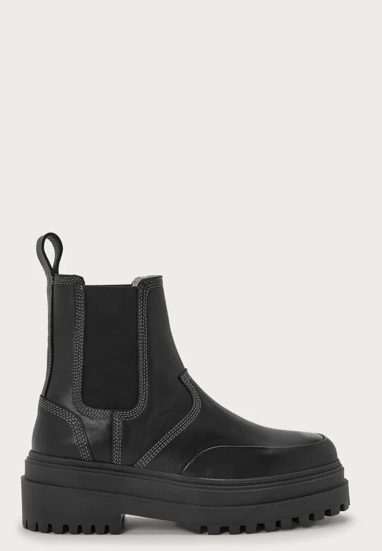 Chelsea boots