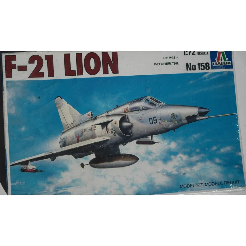 ITALERI 158 7-21 LION 1/72 Byggsats