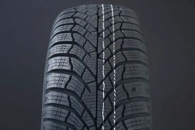 165/60r14 Kumho Wintercraft WP52 Friktion