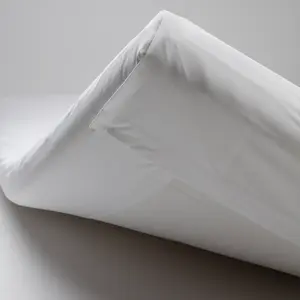 Gripsholm Underlakan percale 200x260, passar 140 cm säng