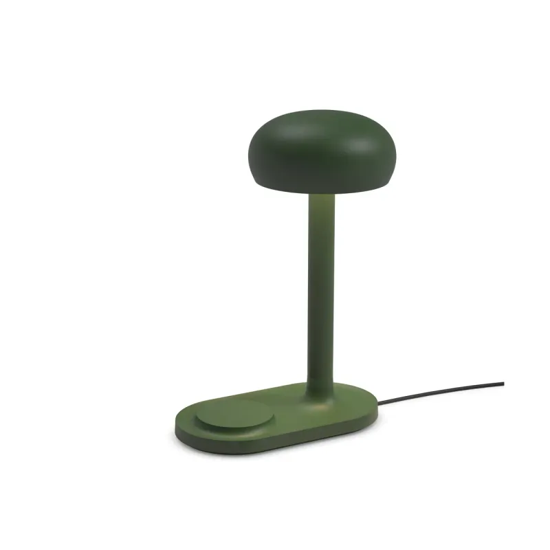 Emendo bordslampa grön Qi-laddningsyta - PLEASE WAIT to be SEATED – Vardagsrum – Modern – Aluminium – Med lampskärm