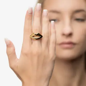 Kiss Me Ring (#0898)