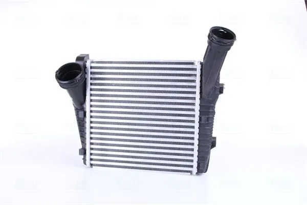 Intercooler NISSENS 96611