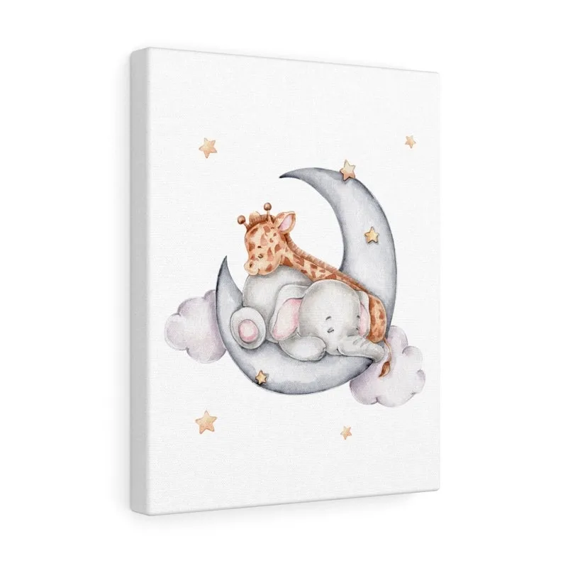 Poster – Baby giraff och elefant som sover i månen