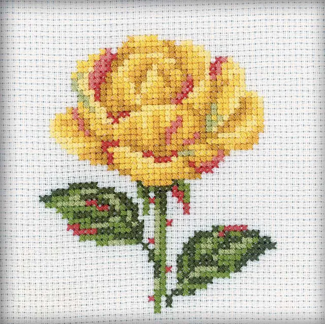 Broderikit Yellow rose 10×10 cm RTO