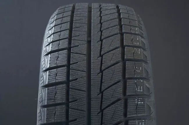 Sailun Ice Blazer Arctic 225/55 R19 99H Däck