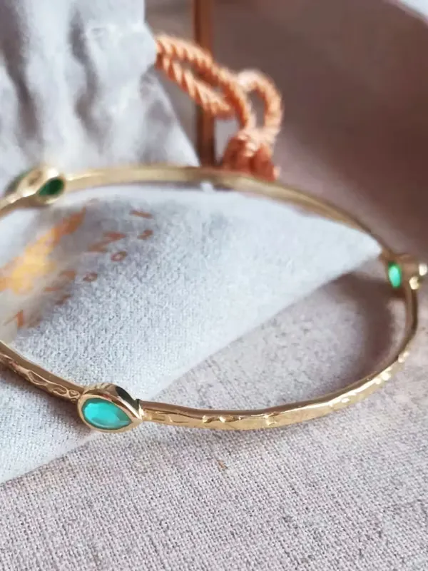 Armband Simi med 3 ädelstenar av Pariba Onyx – Azuni