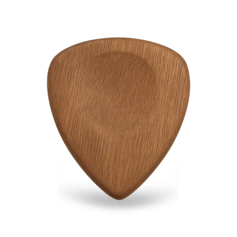 Beaton Woodnote Sapele plektrum