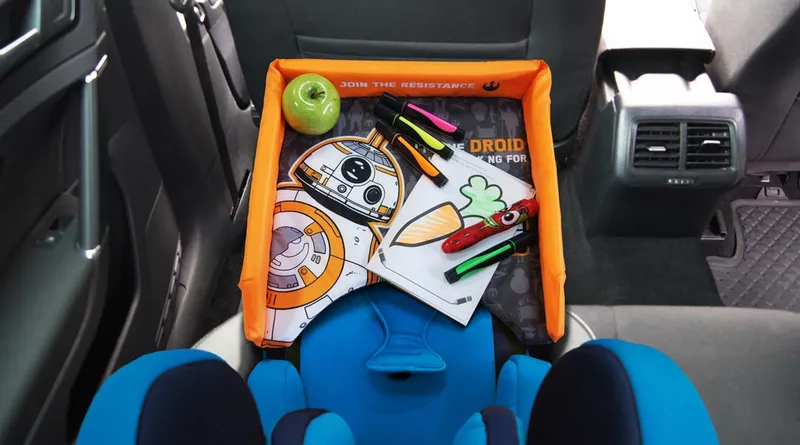 BB8 - Universal Lekbord till bilbarnstol med förvaring