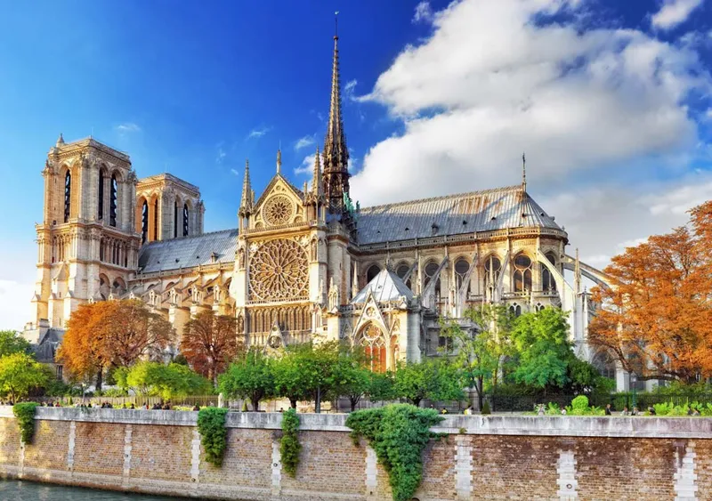 Bluebird Pussel - Notre-Dame Katedralen i Paris 2000 bitar