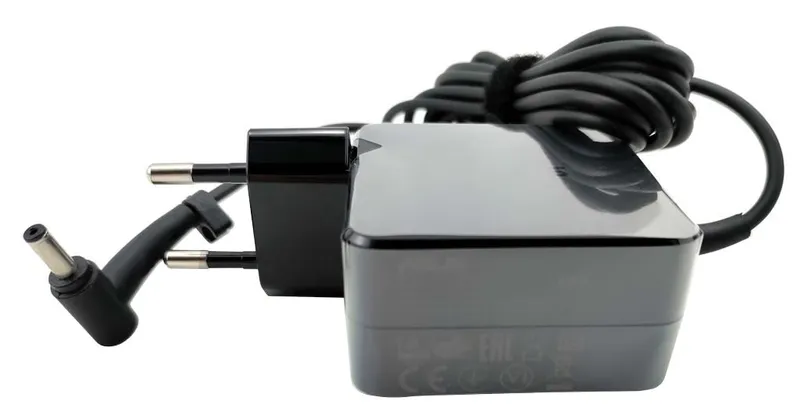 ASUS AC-adapter 45W / 19V / 2.37A / 4mm / EU (#0533)