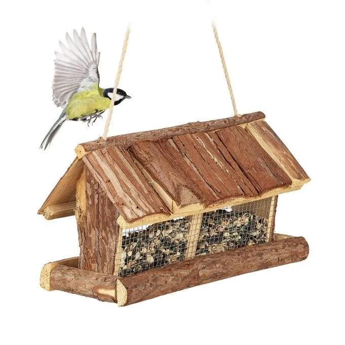 Fågelmatare med bark