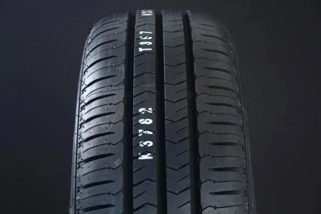 Nexen Roadian CT8 ( 175/75 R16C 101/99R 8PR )
