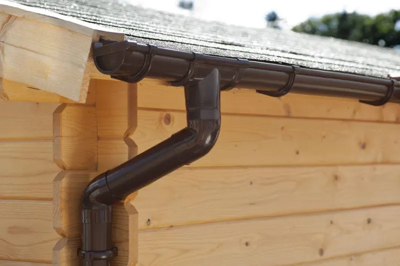 Palmako 106628 Takavvattning mörkbrun, för platt tak 6000 mm