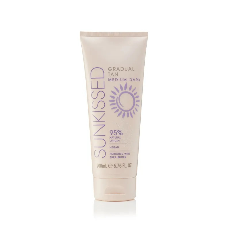 Sunkissed Gradual Tan Medium Dark 200 ml